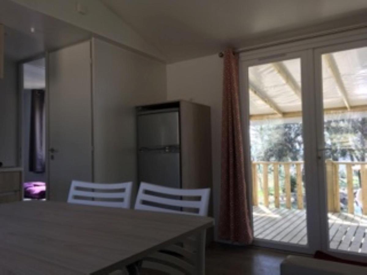 Camping La Simioune En Provence Боллен Экстерьер фото