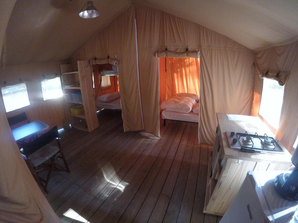 Camping La Simioune En Provence Боллен Экстерьер фото
