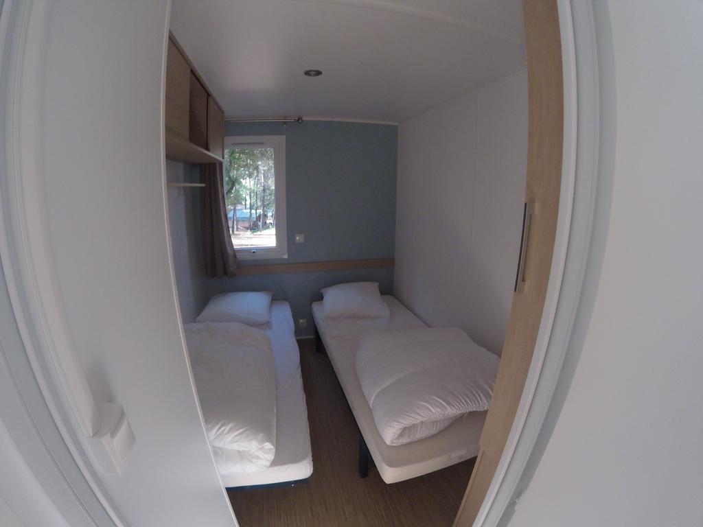 Camping La Simioune En Provence Боллен Экстерьер фото