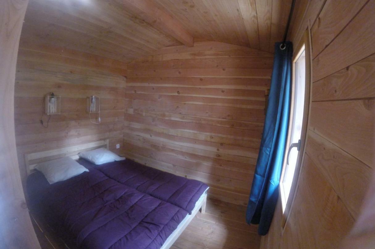 Camping La Simioune En Provence Боллен Экстерьер фото